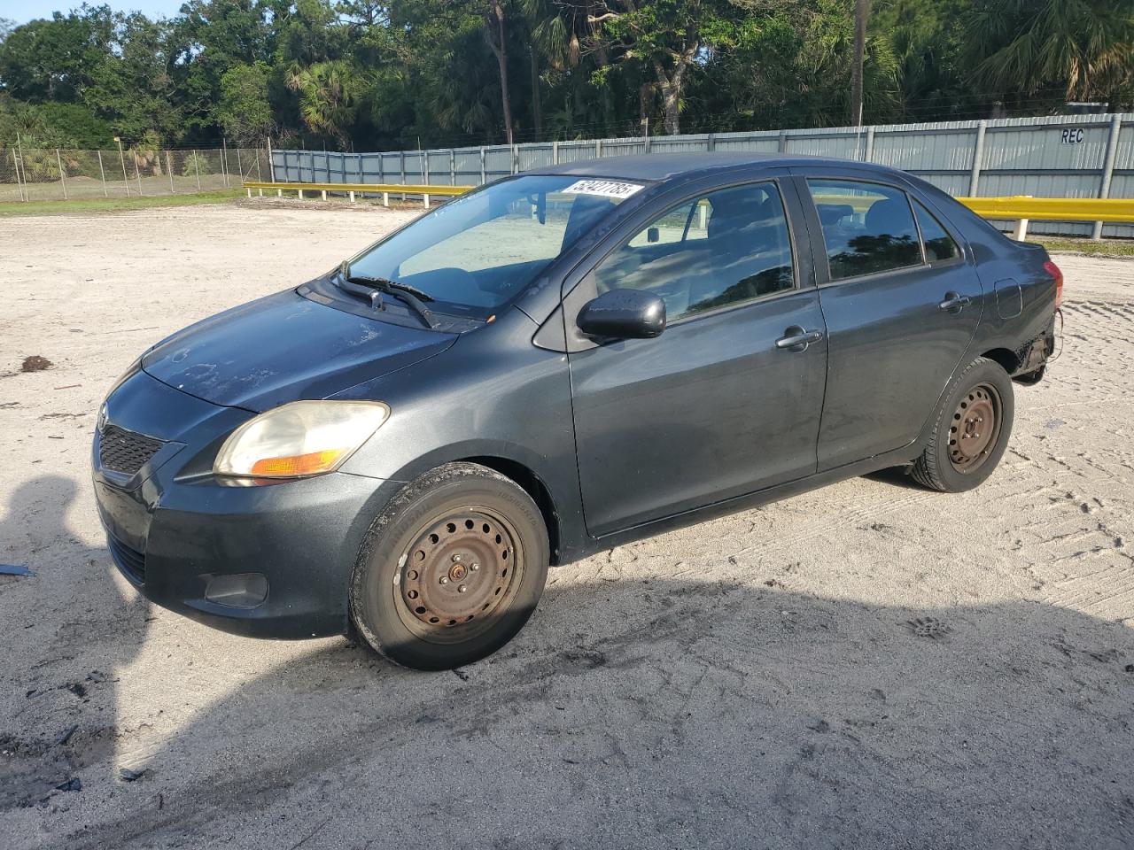 TOYOTA YARIS 2011