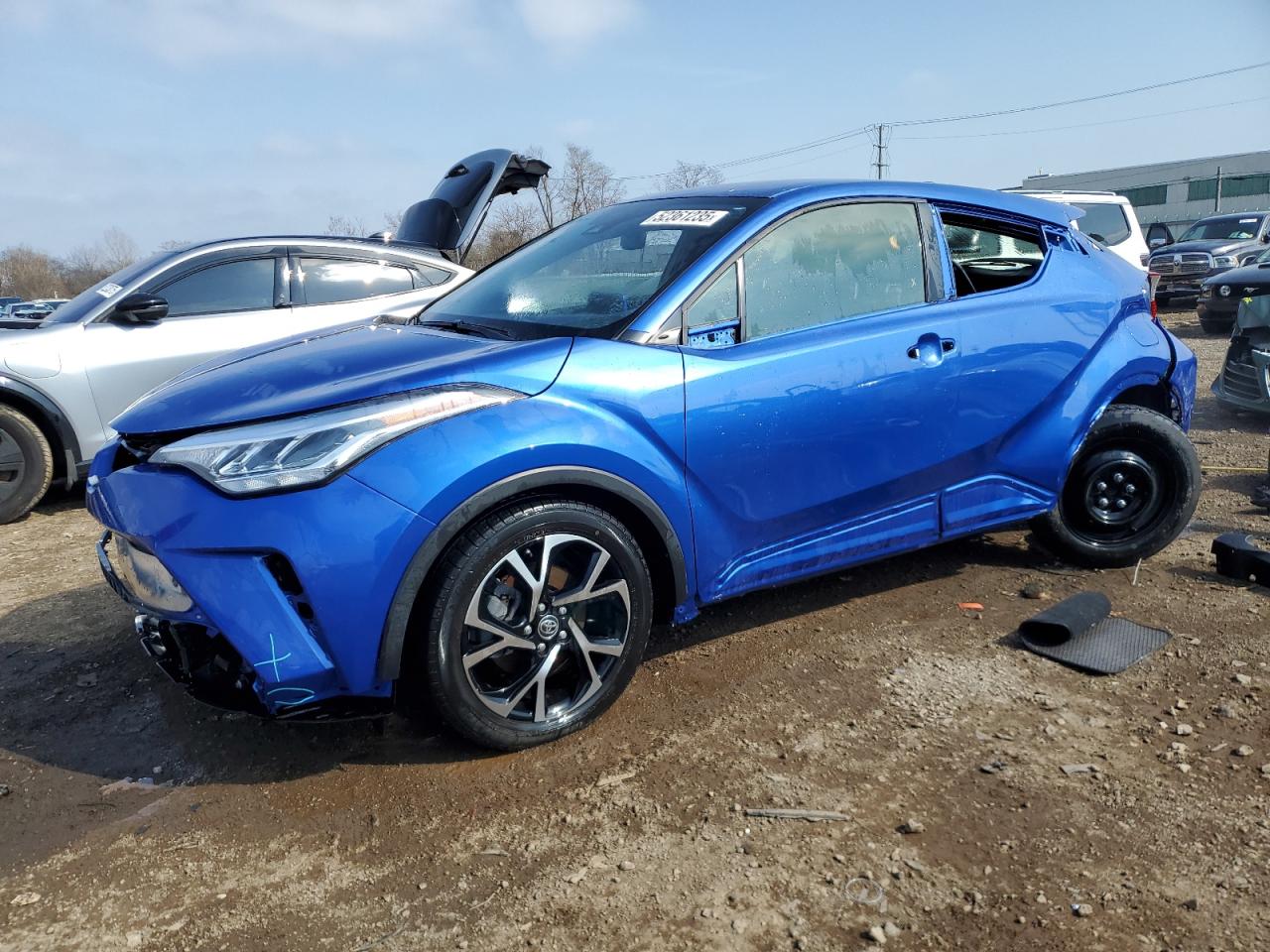 TOYOTA C-HR XLE 2021