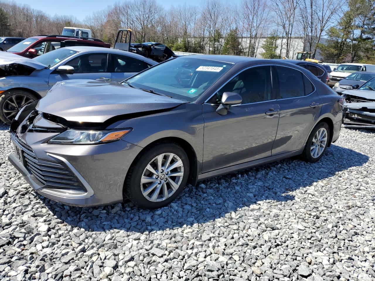 TOYOTA CAMRY LE 2021