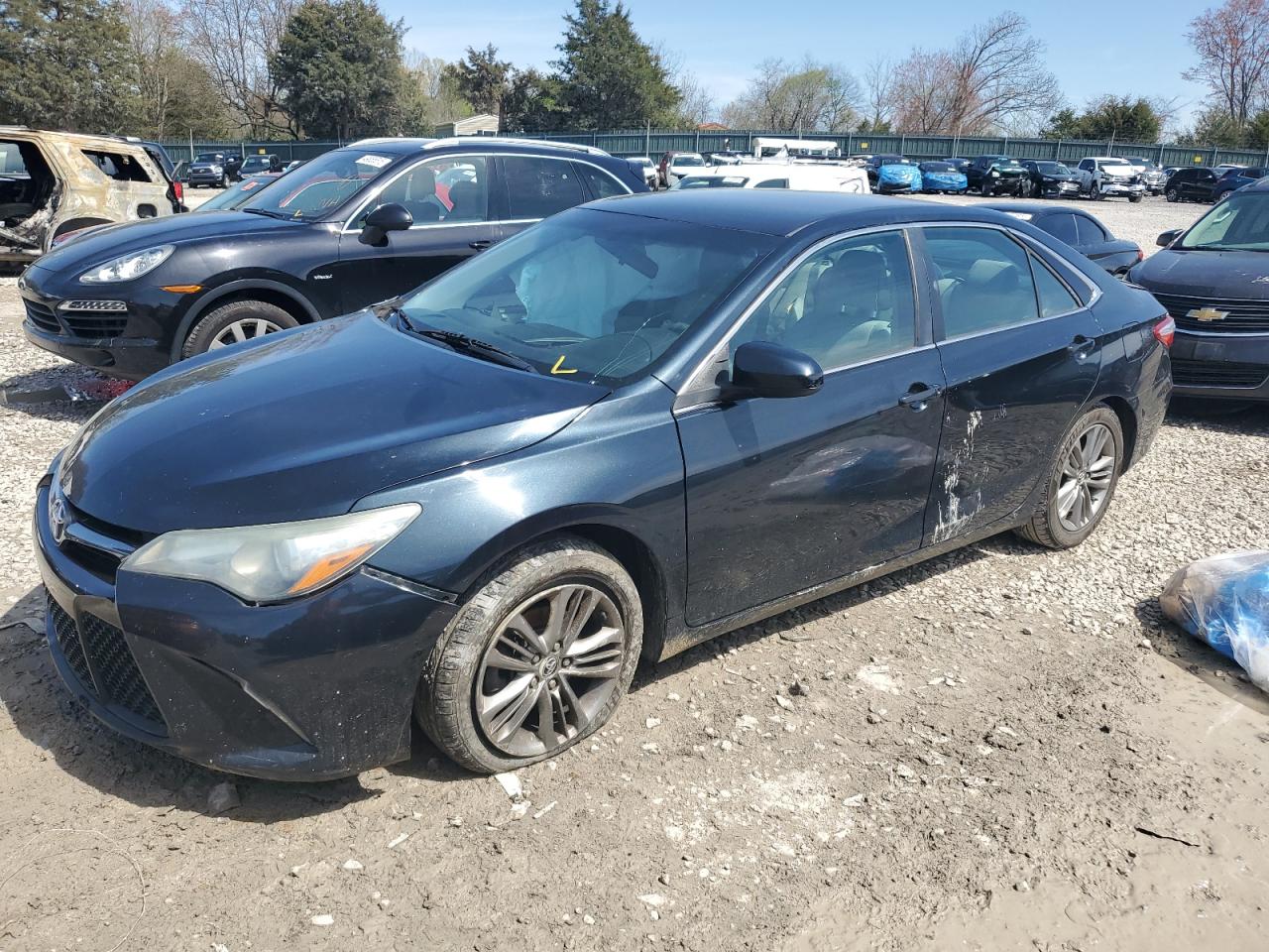 TOYOTA CAMRY LE 2016