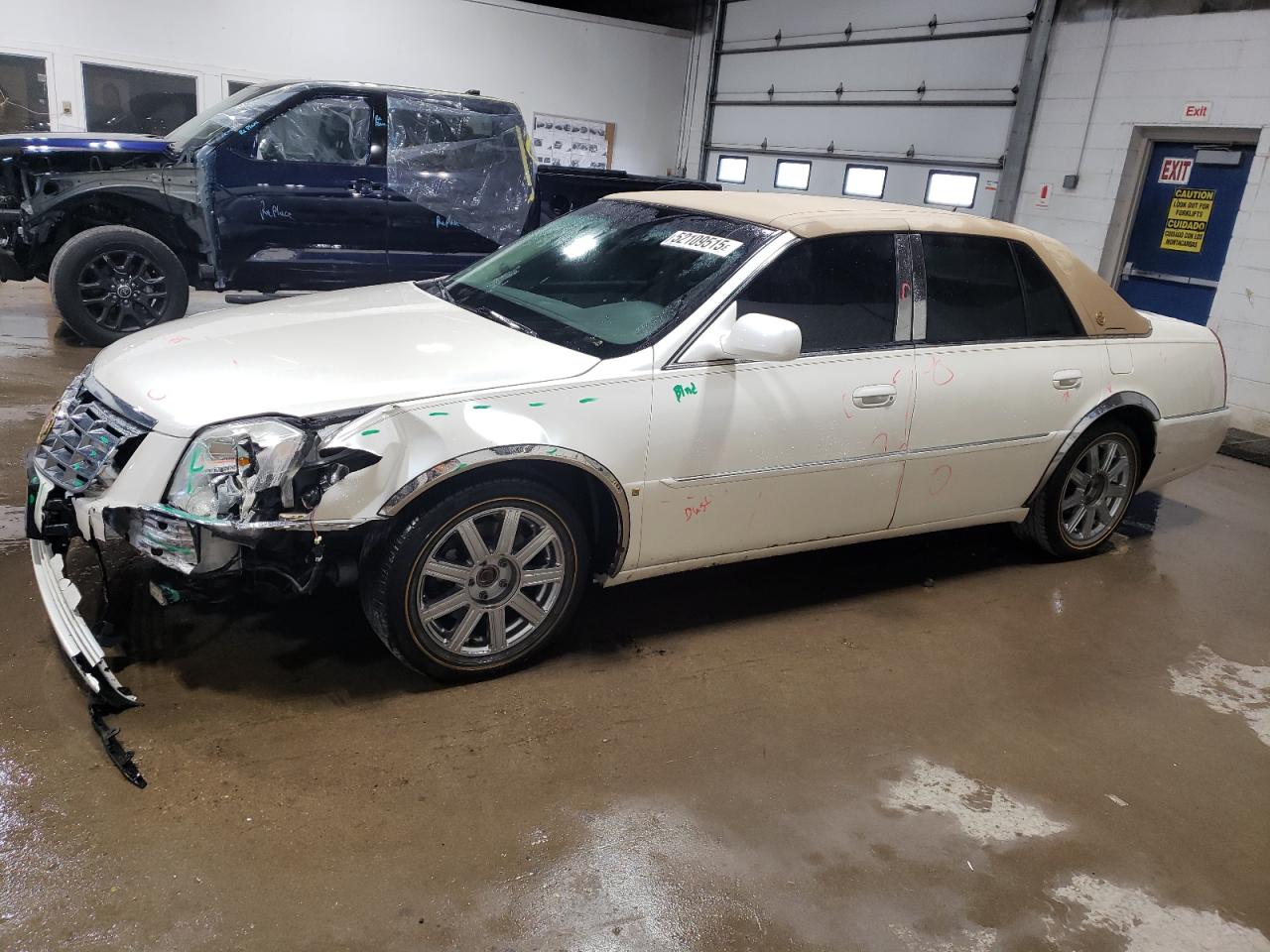 CADILLAC DTS 2008