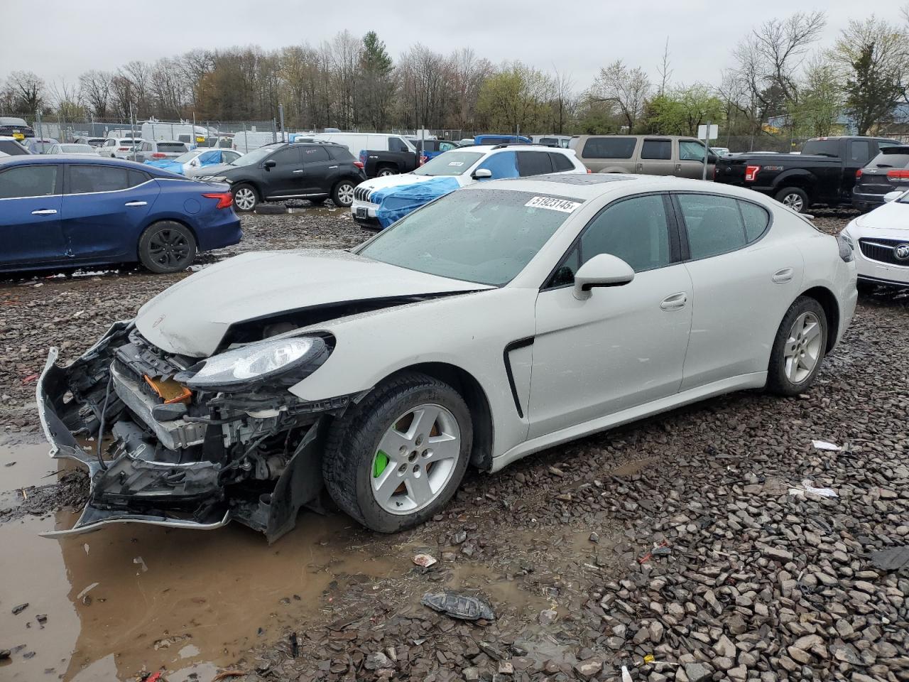PORSCHE PANAMERA 2 2015
