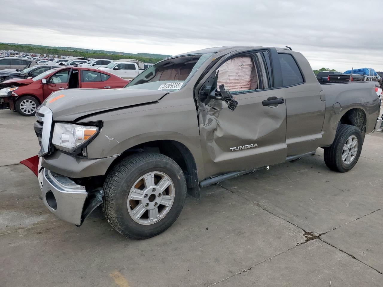TOYOTA TUNDRA DOU 2013