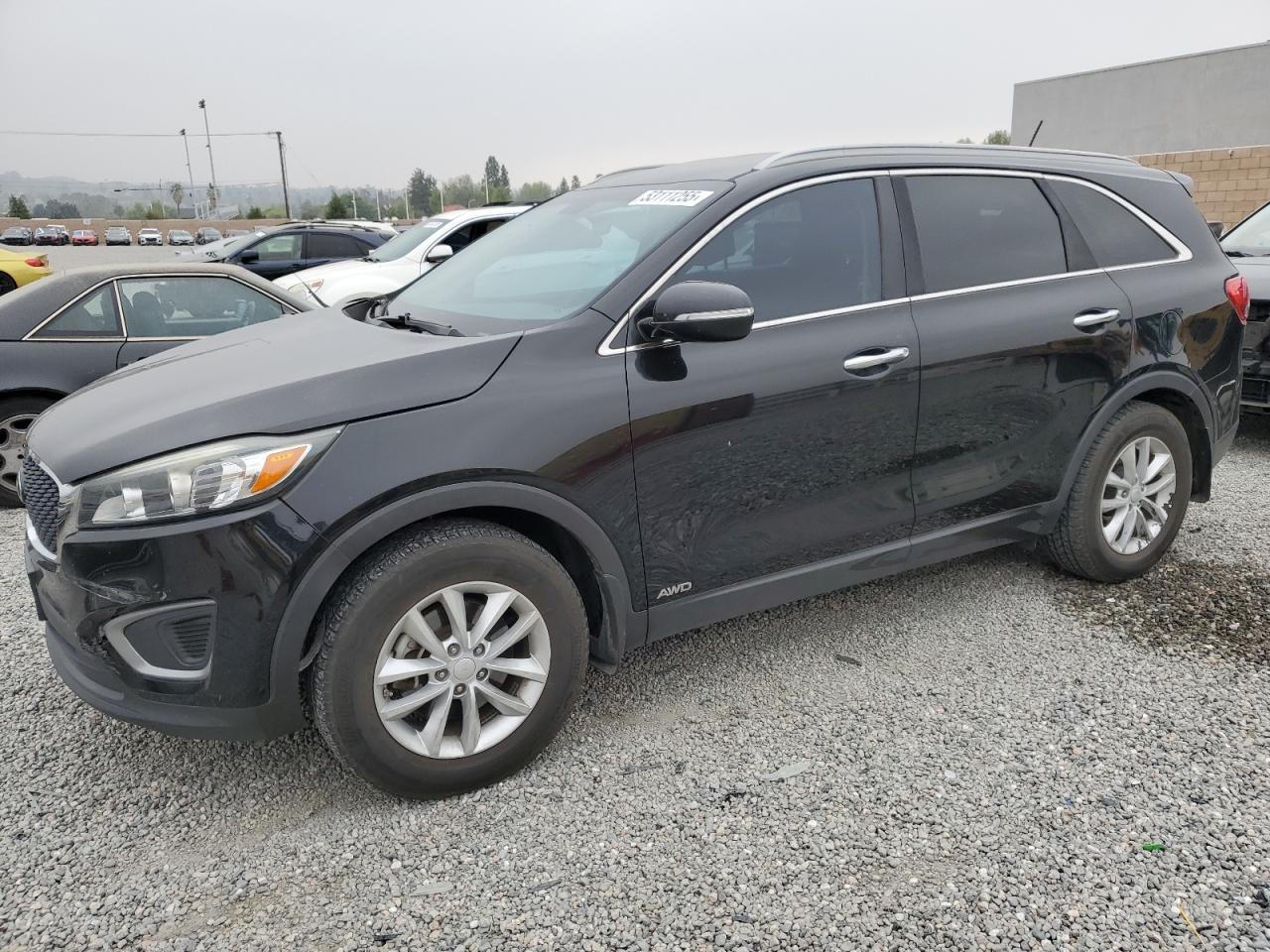KIA SORENTO LX 2017