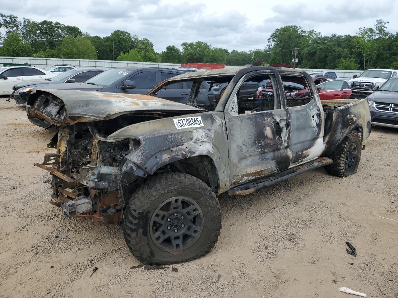 TOYOTA TACOMA DOU 2017