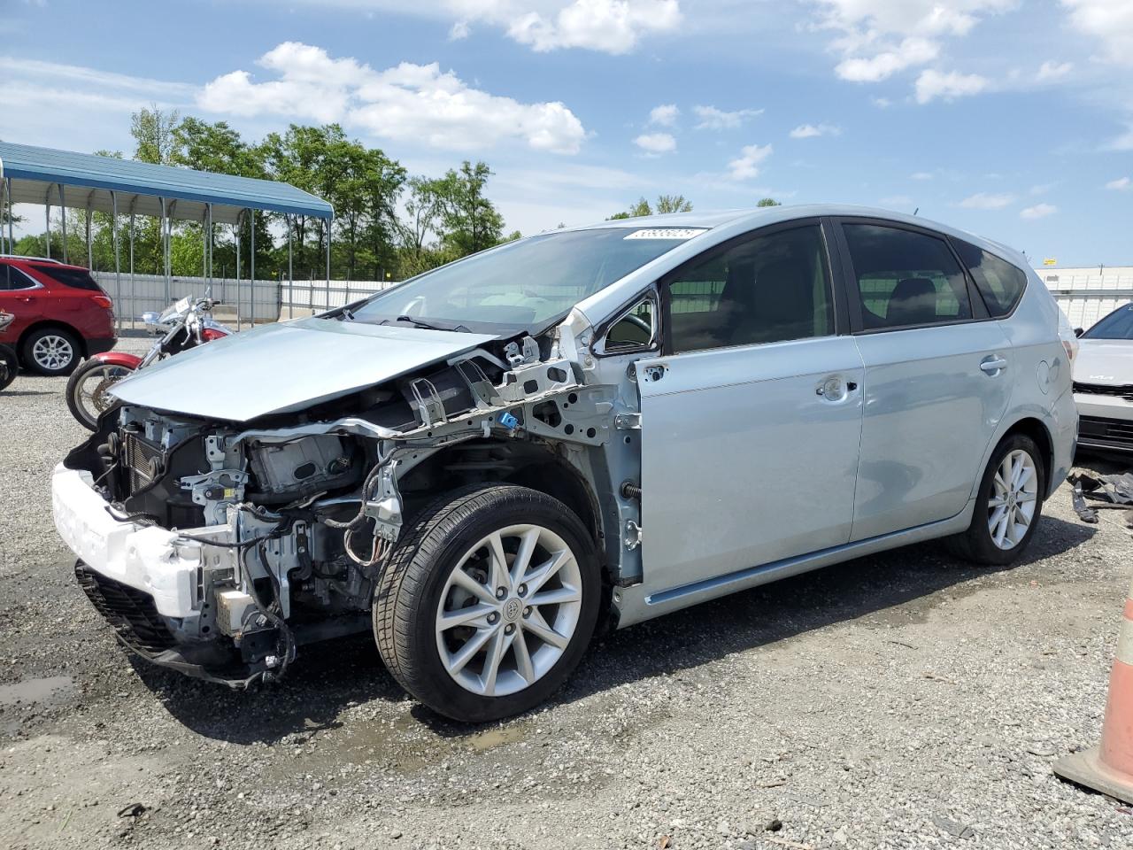 TOYOTA PRIUS V 2014