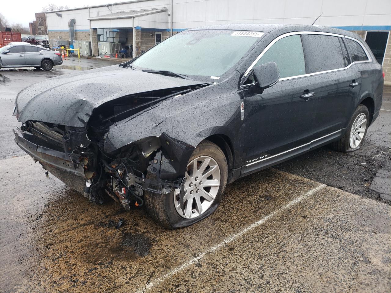 LINCOLN MKT 2013