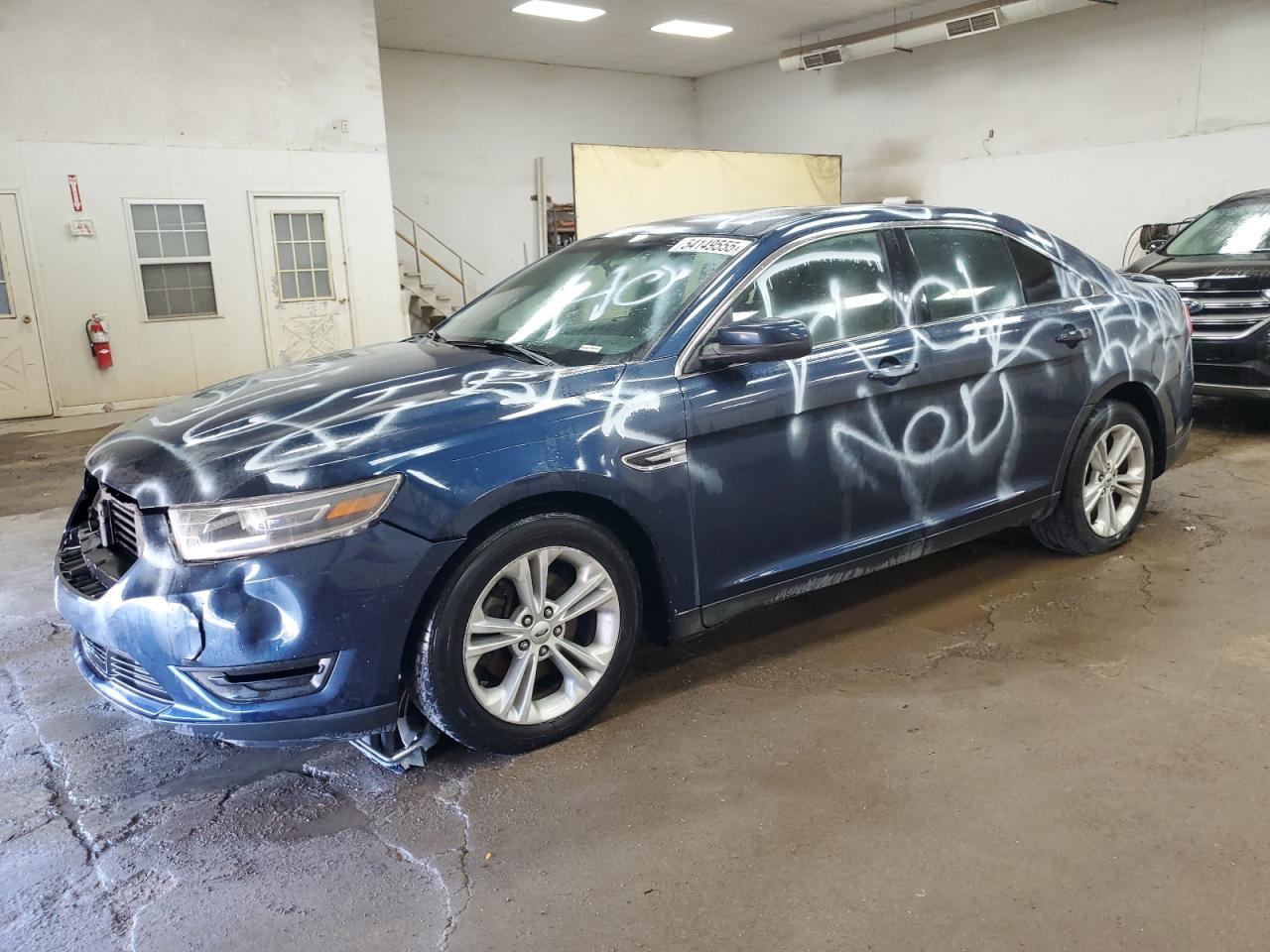 FORD TAURUS SEL 2016