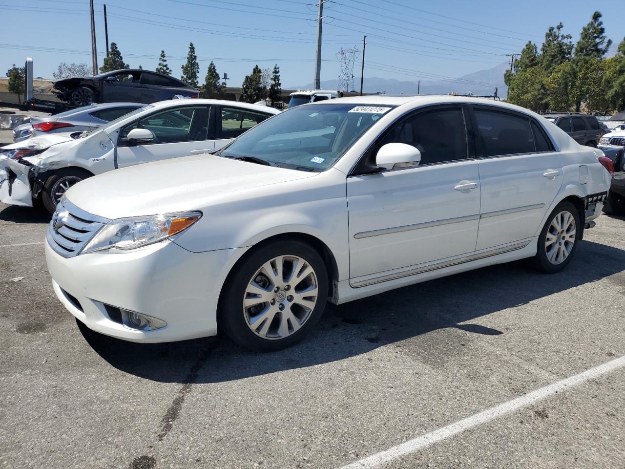 TOYOTA AVALON BAS 2011