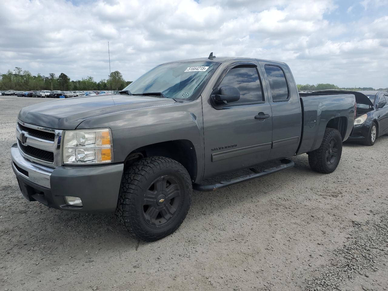 CHEVROLET SILVERADO 2011