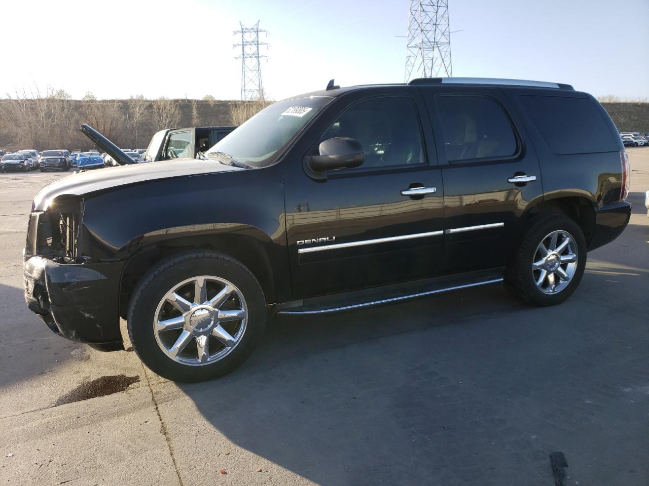 GMC YUKON DENA 2013
