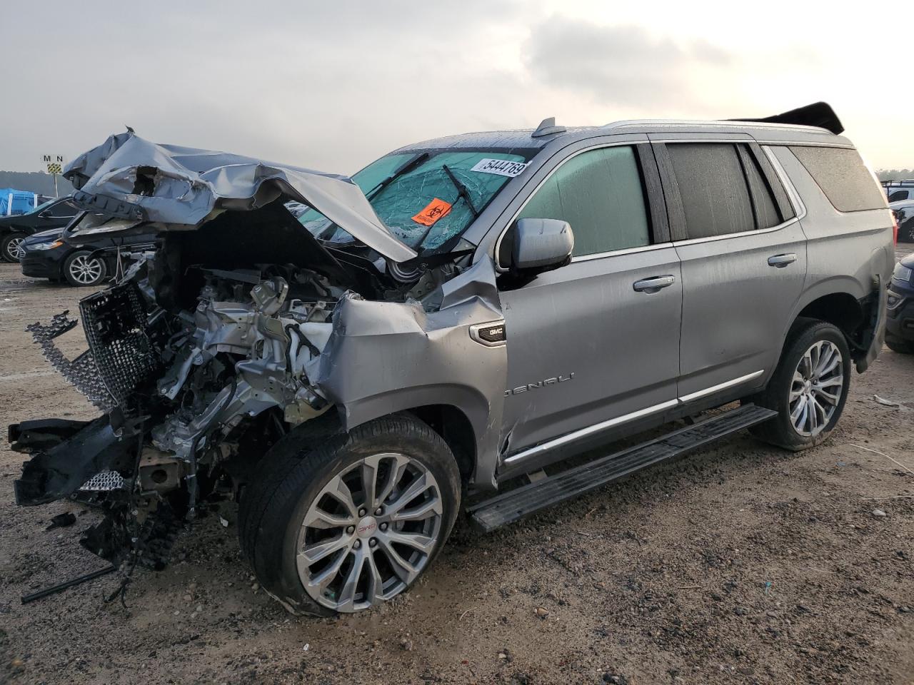 GMC YUKON DENA 2023