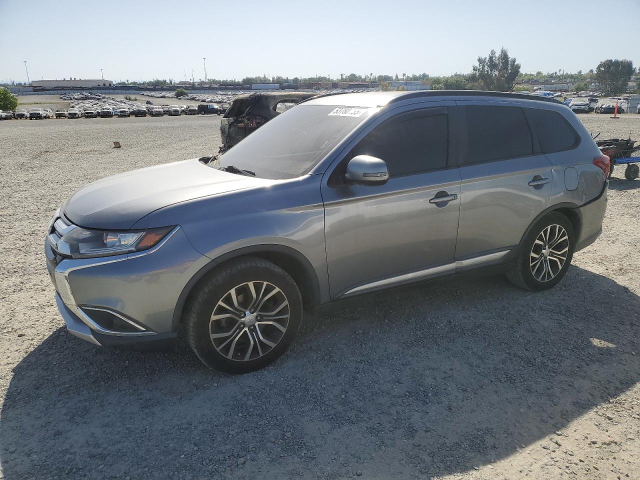 MITSUBISHI OUTLANDER 2016