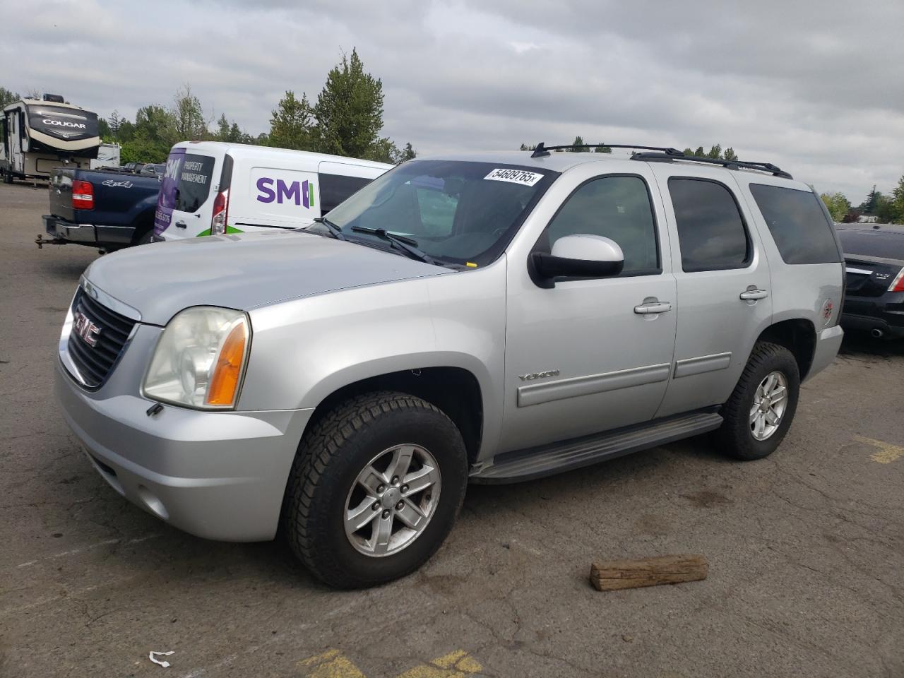 GMC YUKON SLE 2011