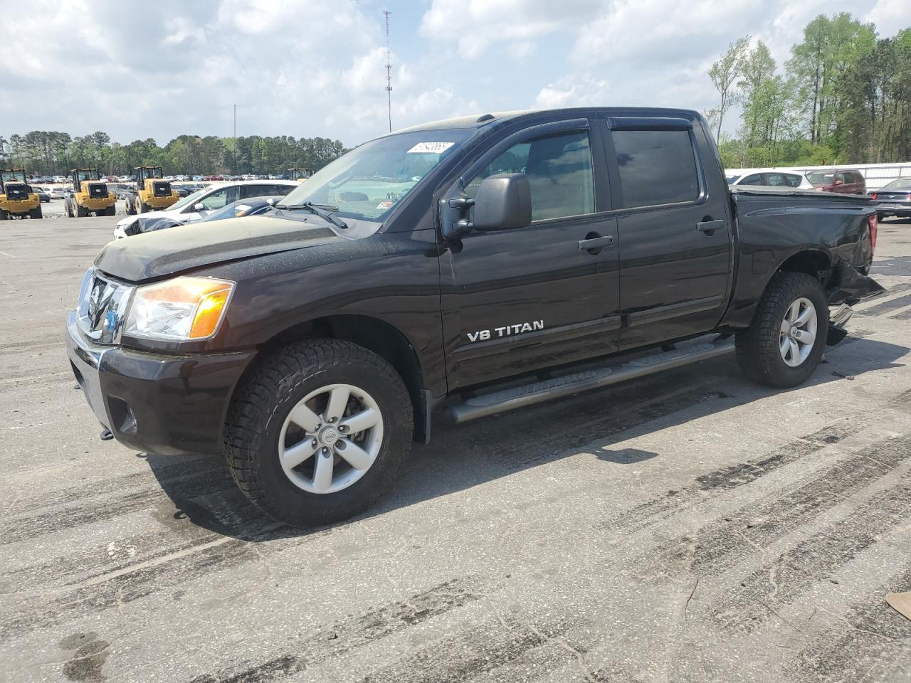 NISSAN TITAN S 2013