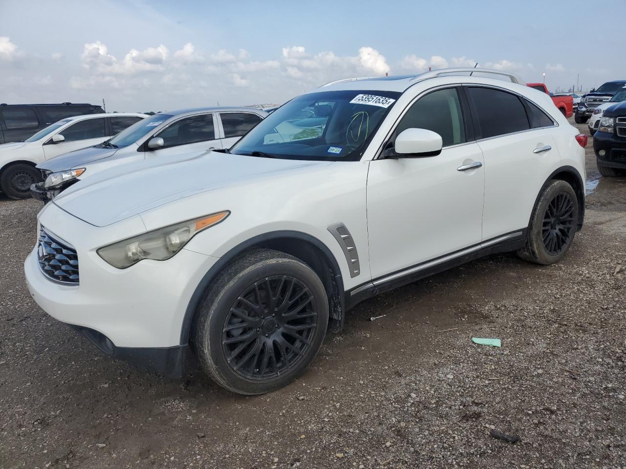 INFINITI FX35 2010