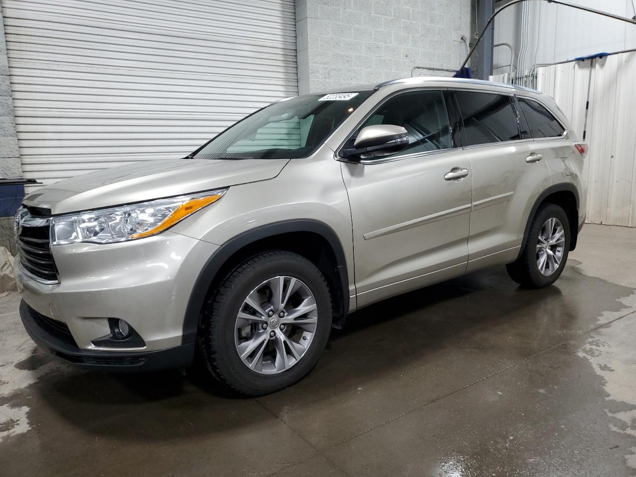 TOYOTA HIGHLANDER 2014