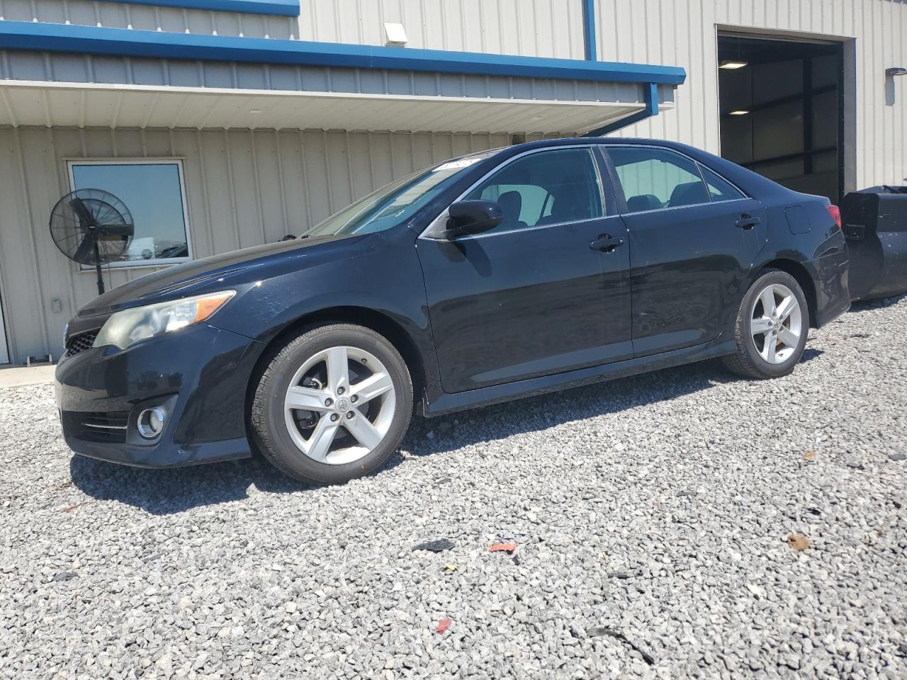 TOYOTA CAMRY L 2013
