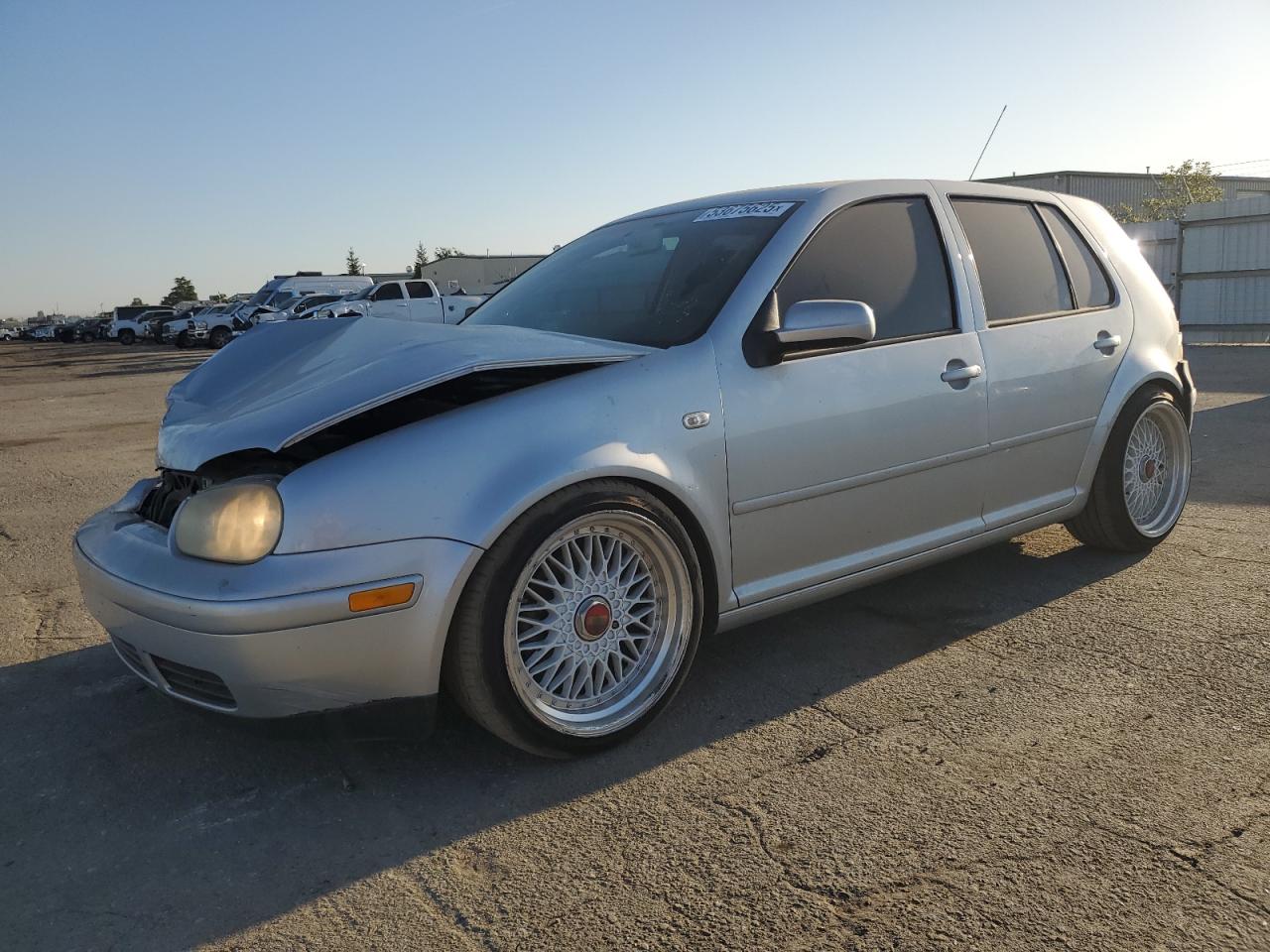 VOLKSWAGEN GOLF GLS 2003