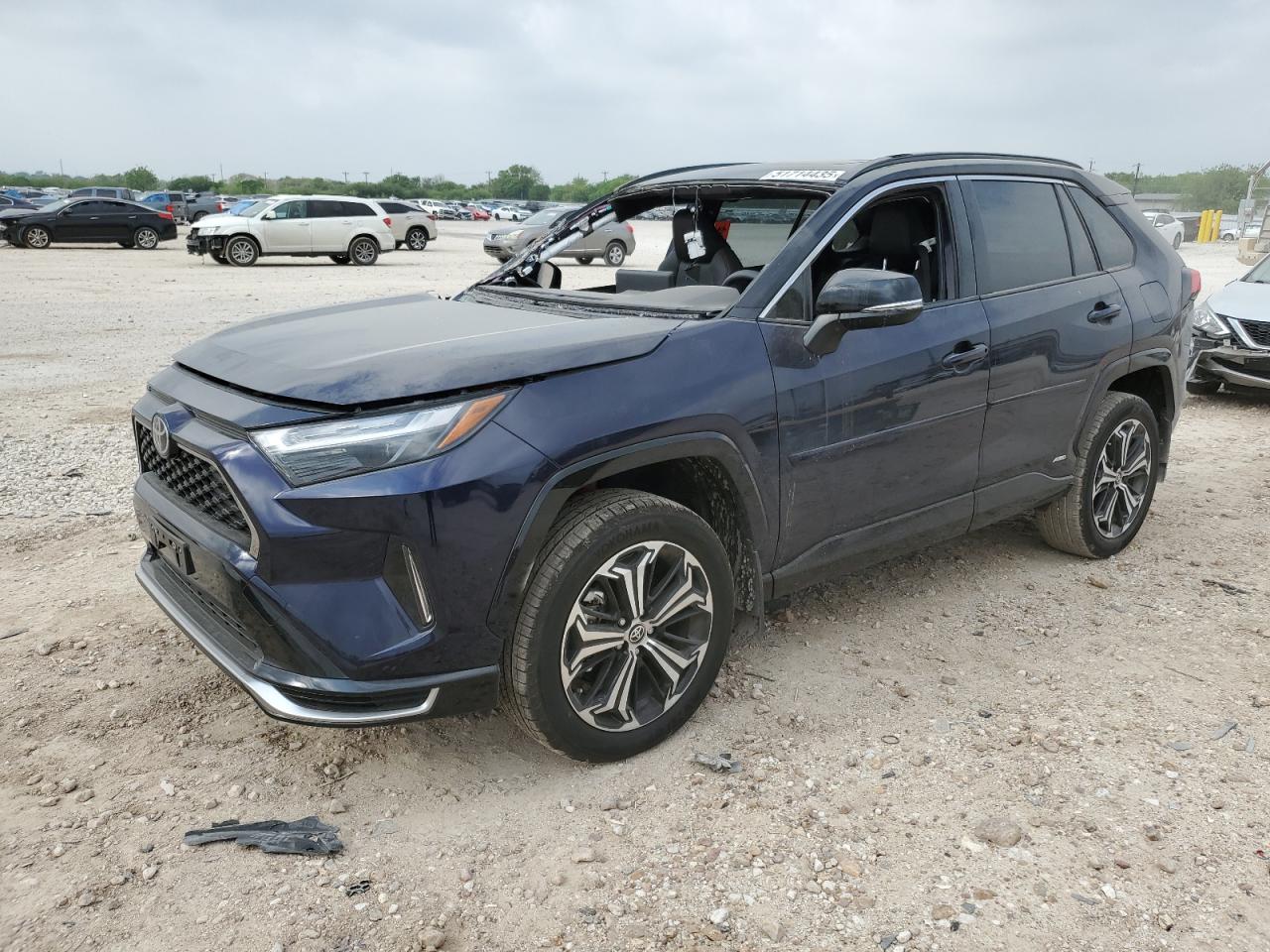 TOYOTA RAV4 XSE 2025