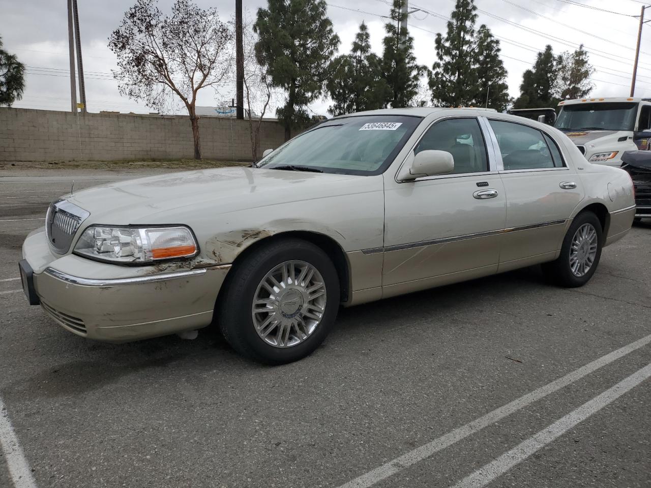 LINCOLN TOWN CAR D 2006