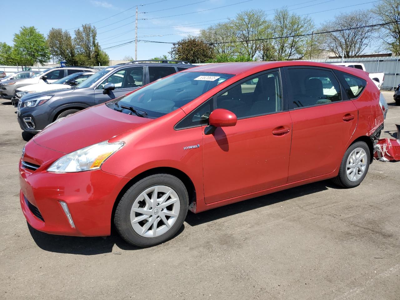 TOYOTA PRIUS V 2013