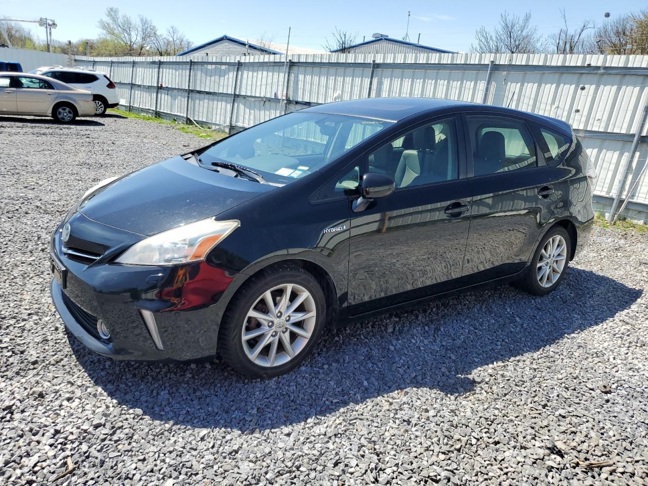 TOYOTA PRIUS V 2012