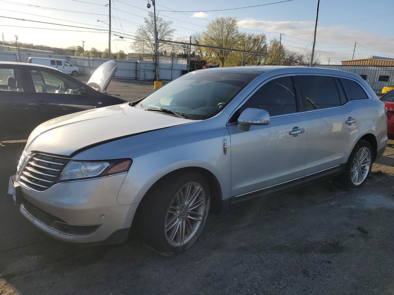 LINCOLN MKT 2019