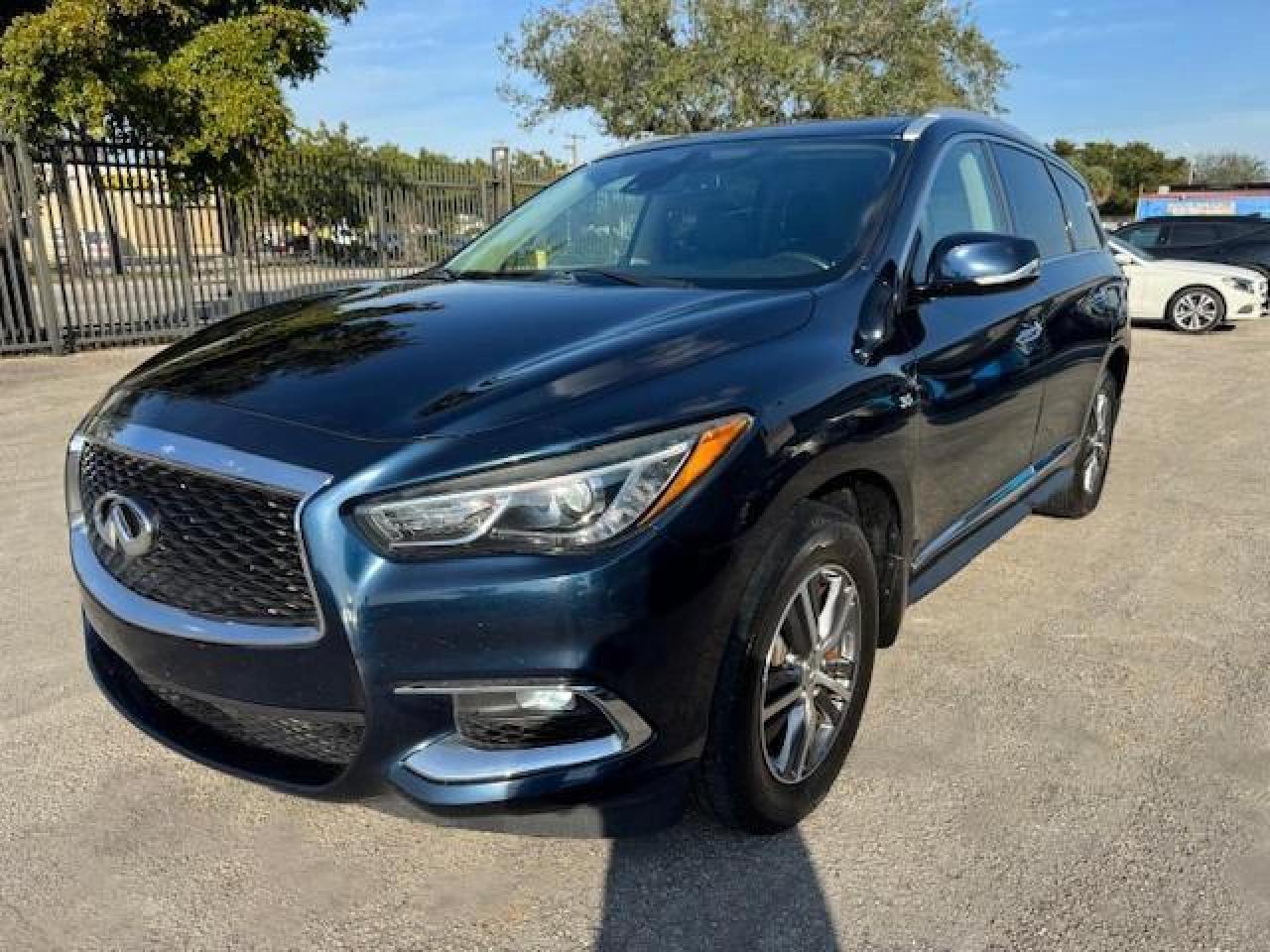 INFINITI QX60 LUXE 2019