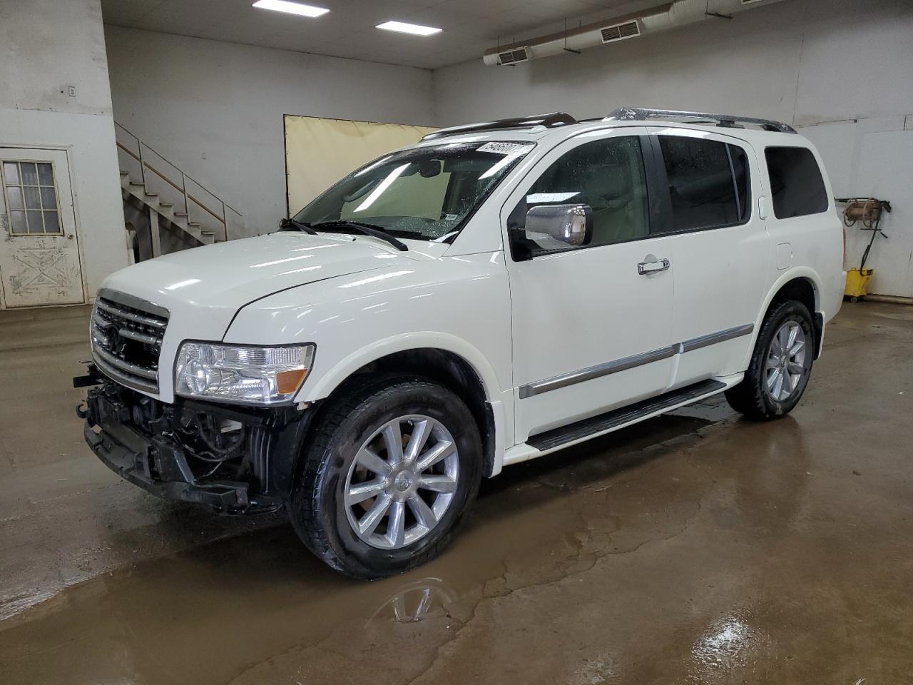INFINITI QX56 2010
