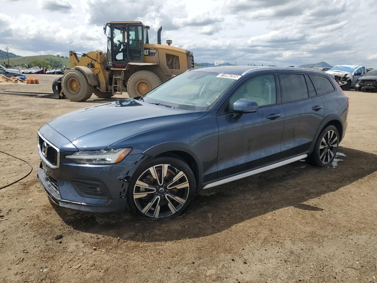VOLVO V60 CROSS 2020