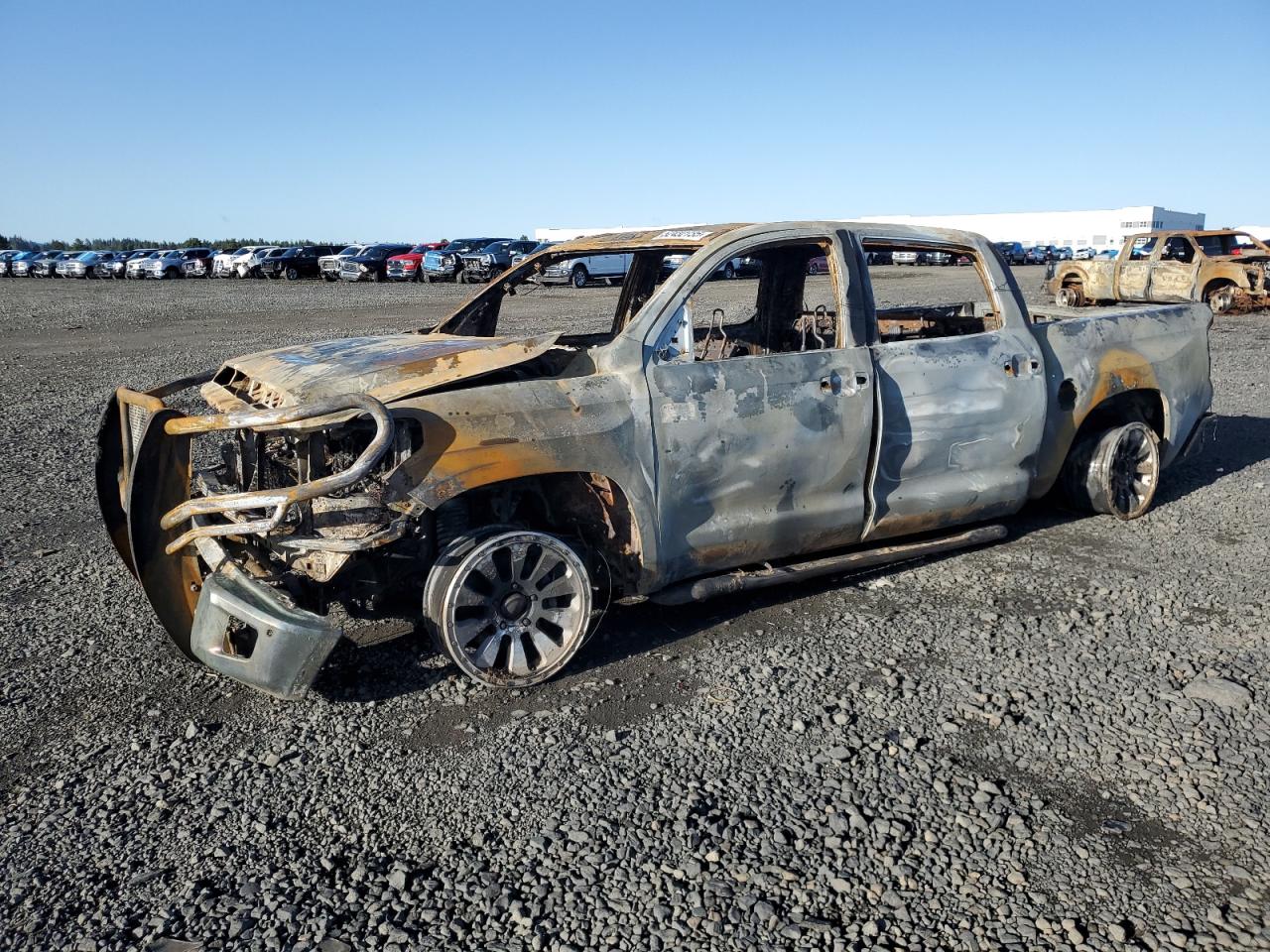 TOYOTA TUNDRA CRE 2017