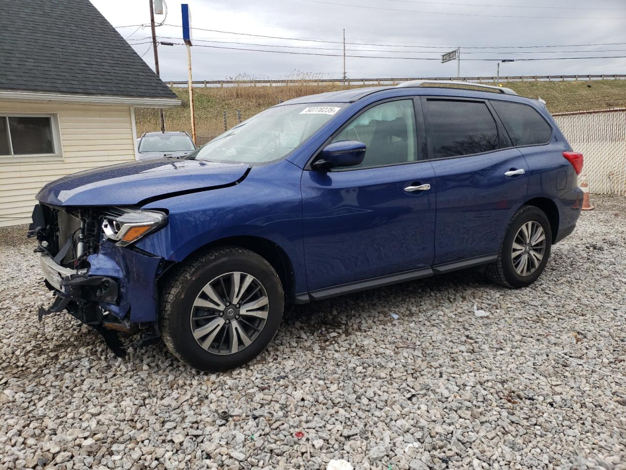 NISSAN PATHFINDER 2019