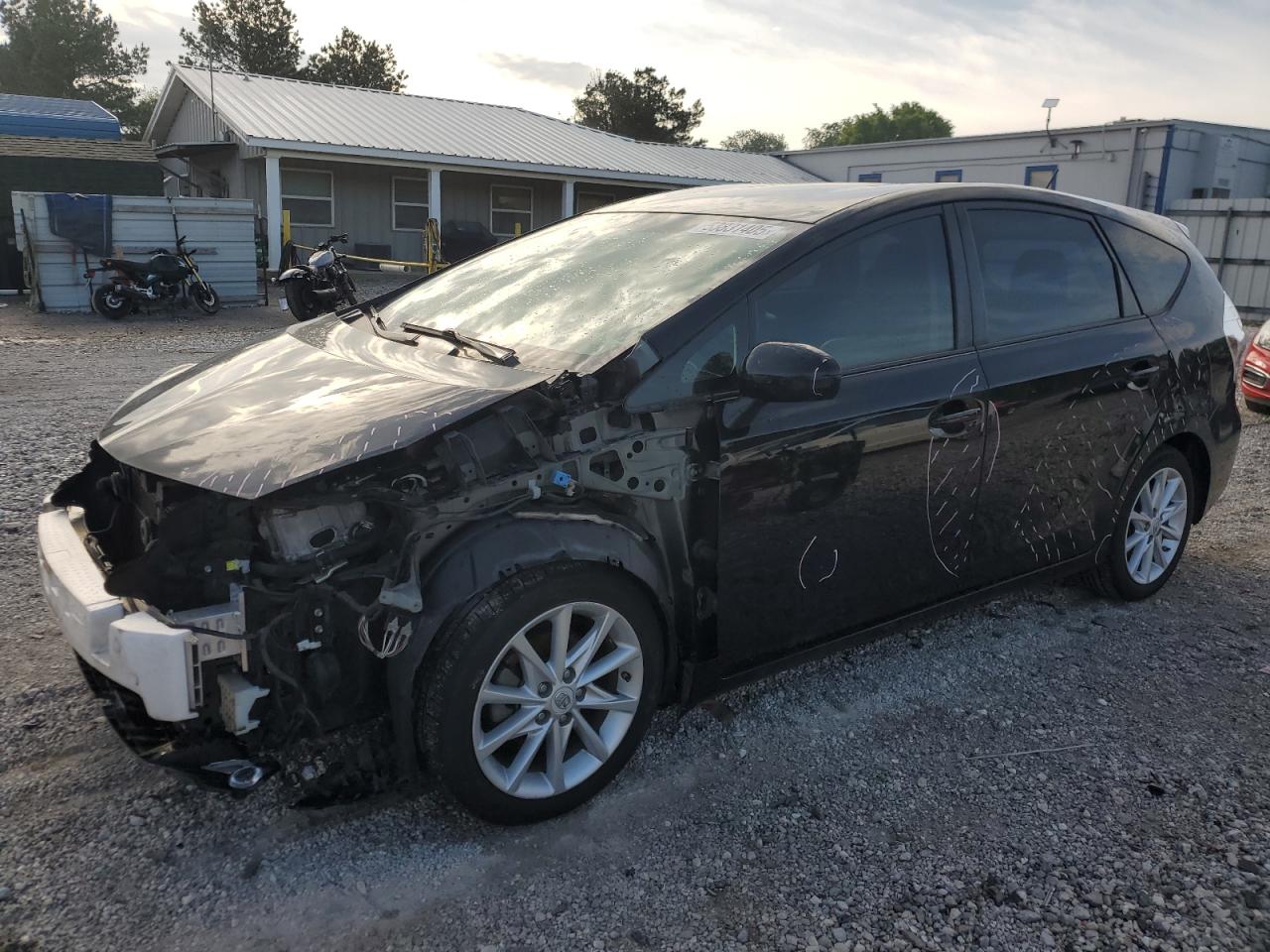 TOYOTA PRIUS V 2012