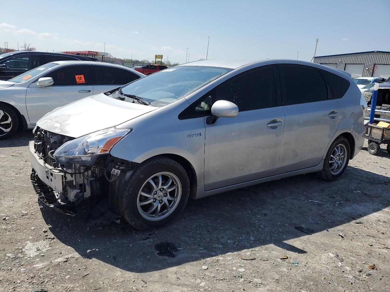 TOYOTA PRIUS V 2013