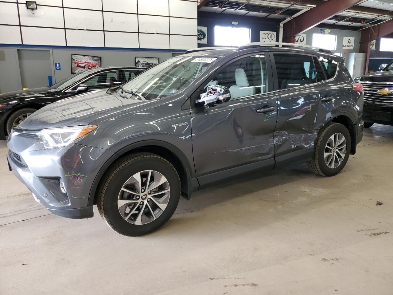 TOYOTA RAV4 HV XL 2016