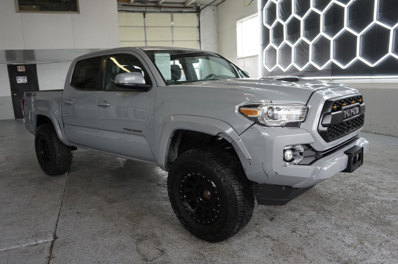 TOYOTA TACOMA DOU 2019