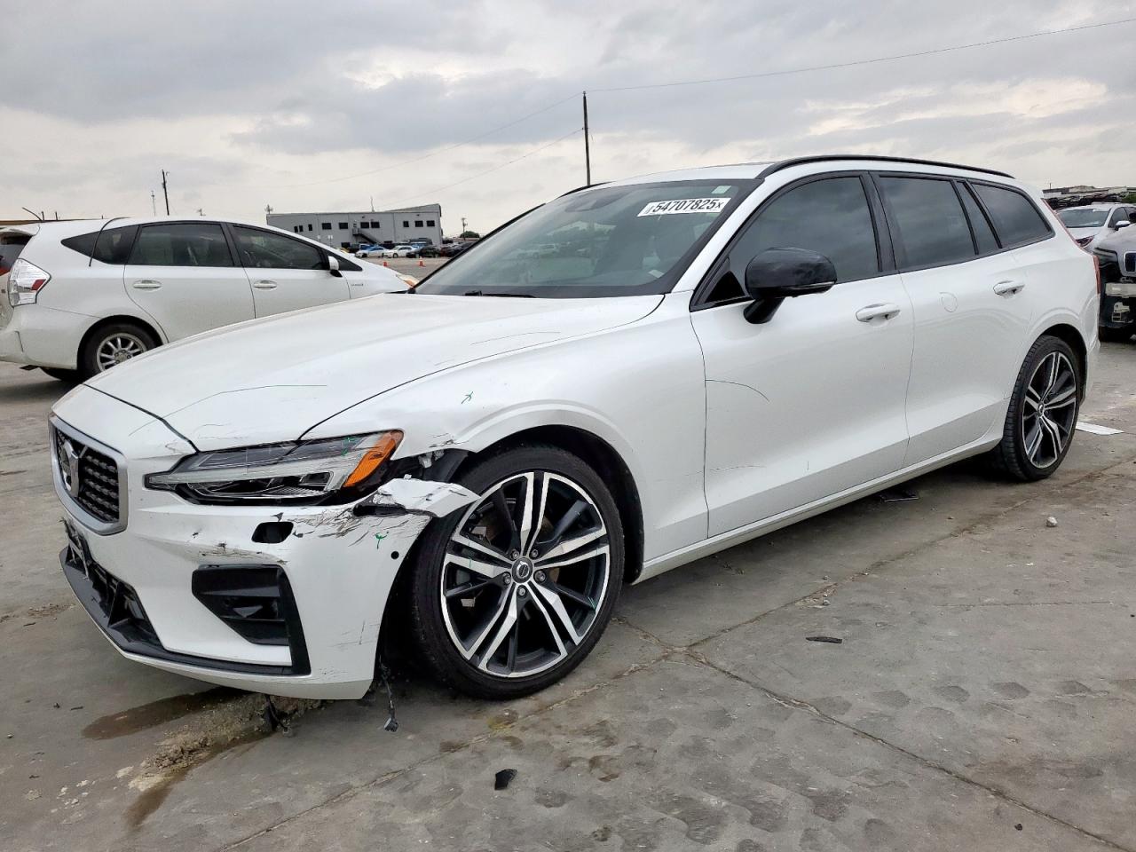 VOLVO V60 T5 R-D 2020