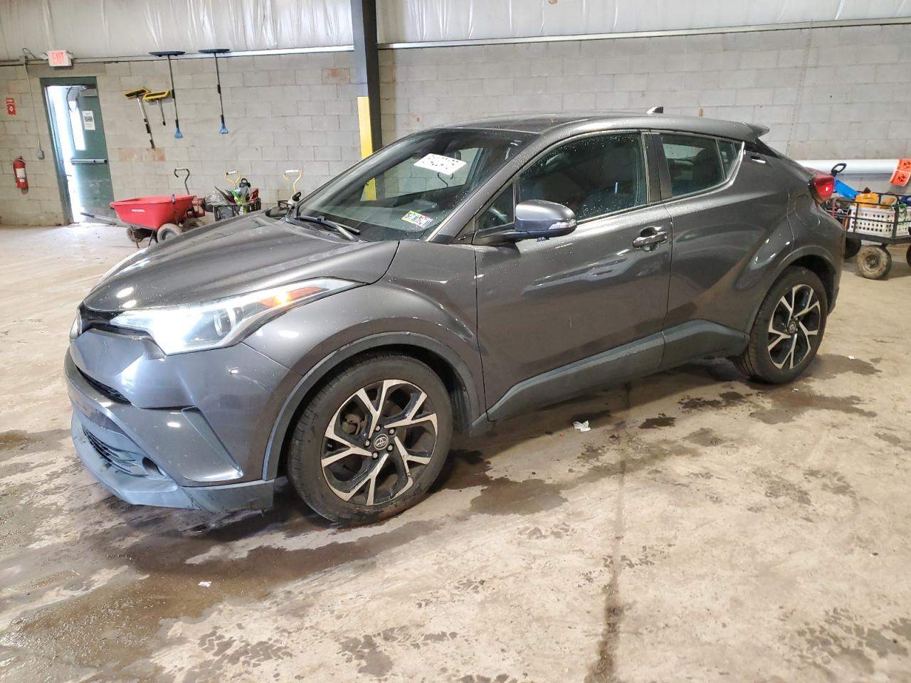 TOYOTA C-HR XLE 2018