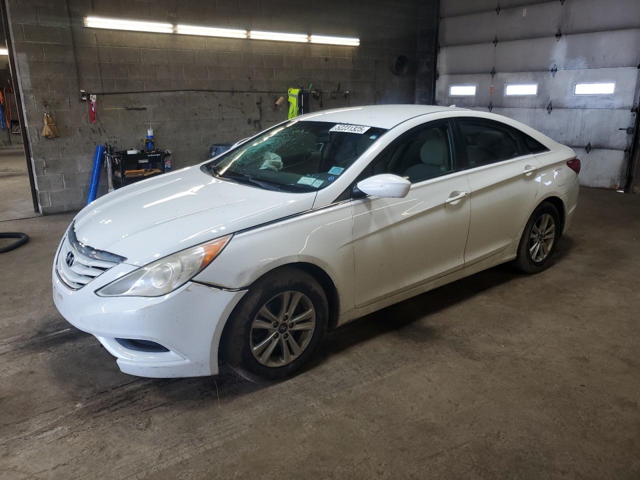 HYUNDAI SONATA GLS 2013