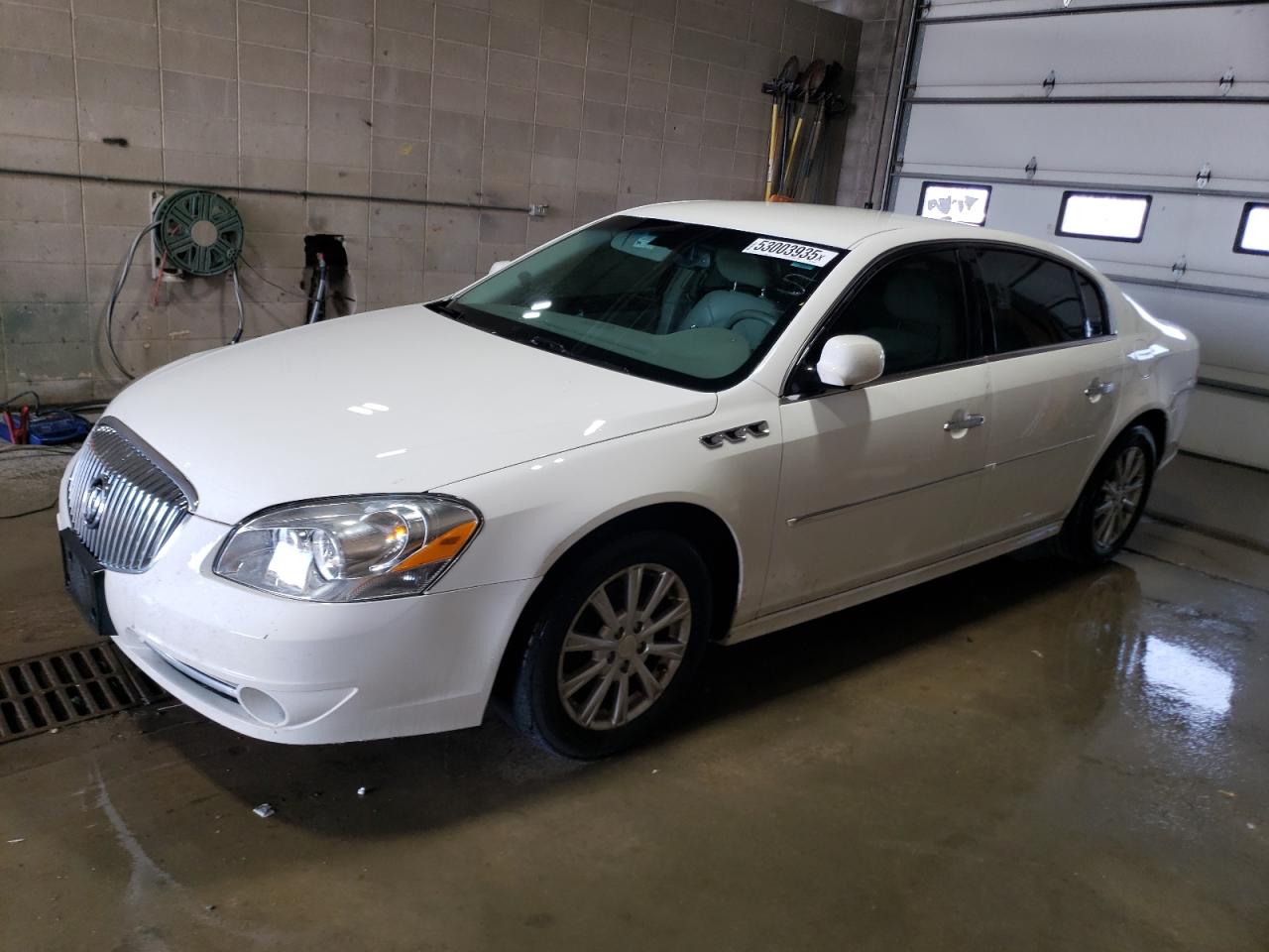 BUICK LUCERNE CX 2011