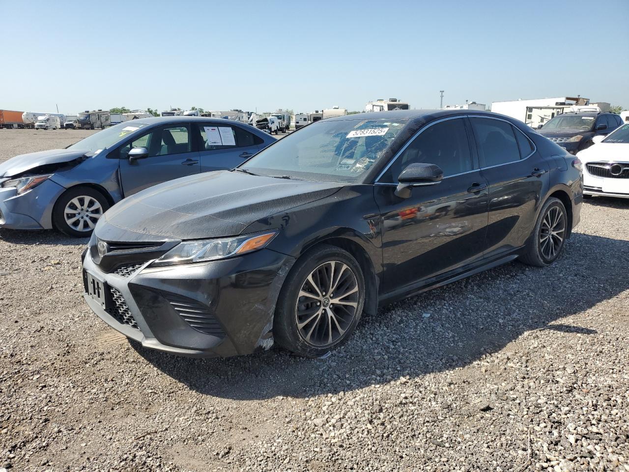 TOYOTA CAMRY L 2019