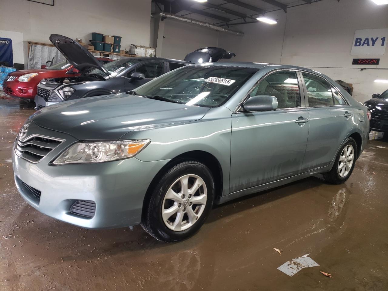 TOYOTA CAMRY BASE 2011