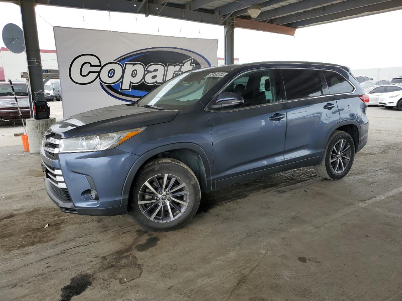 TOYOTA HIGHLANDER 2019
