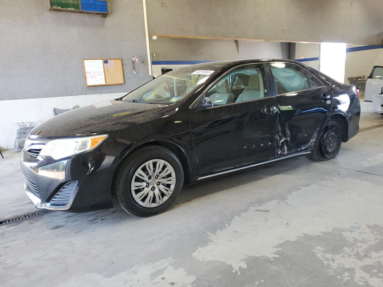 TOYOTA CAMRY BASE 2012