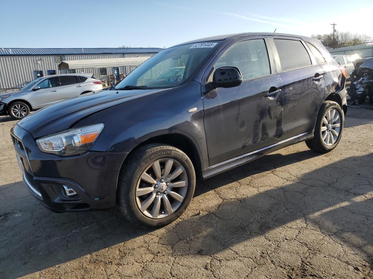 MITSUBISHI OUTLANDER 2011