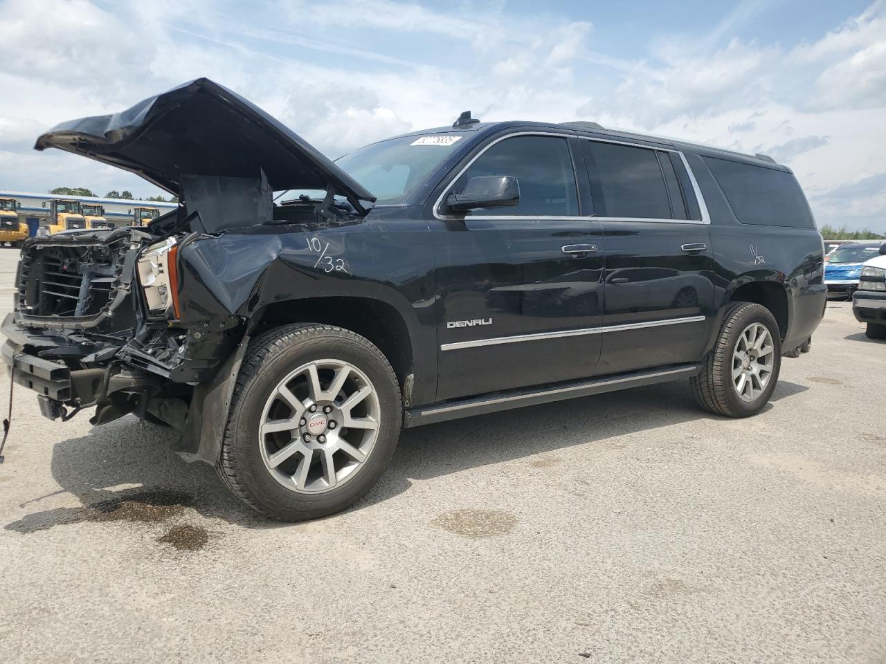 GMC YUKON XL D 2017