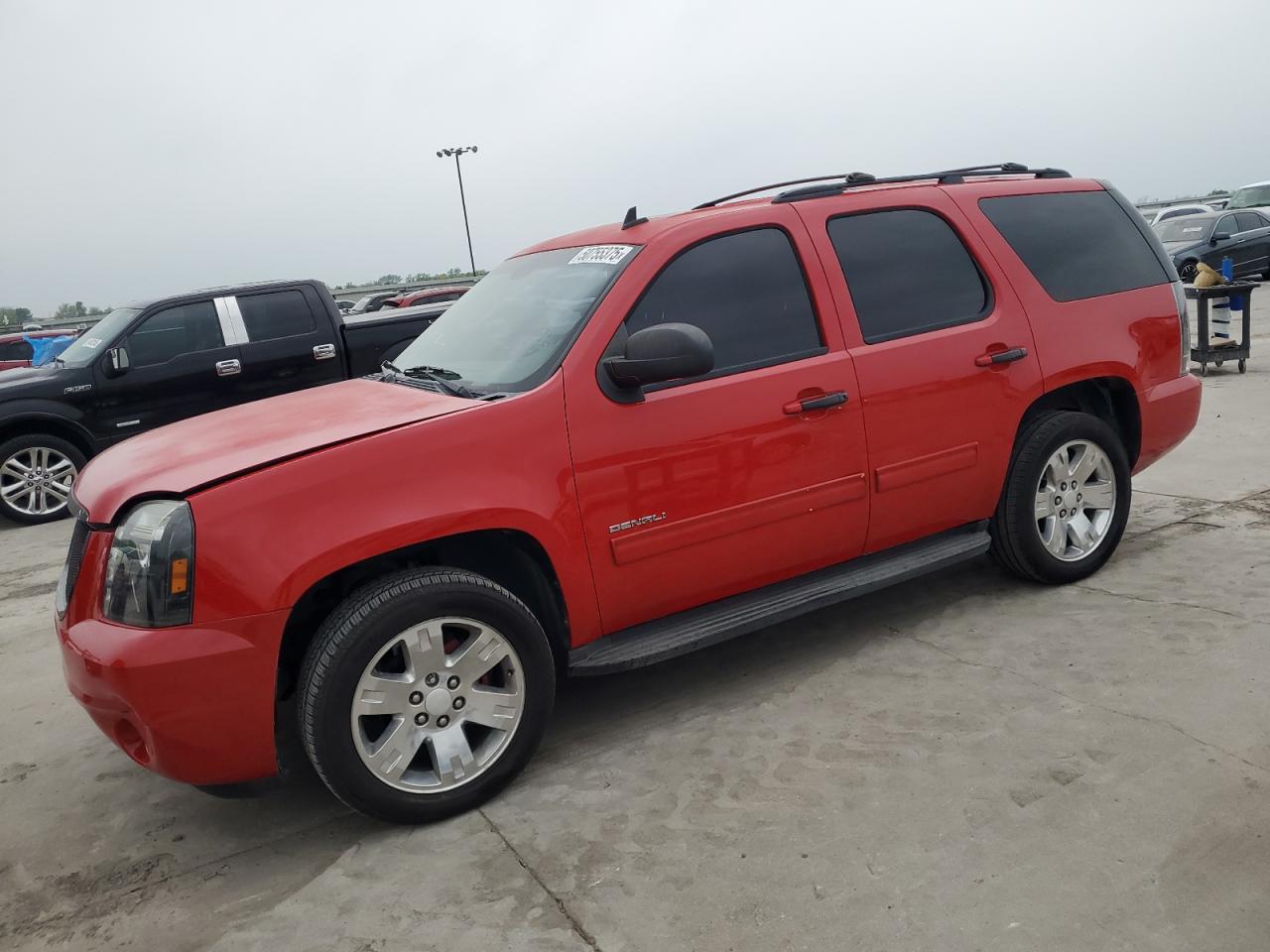 GMC YUKON SLT 2013