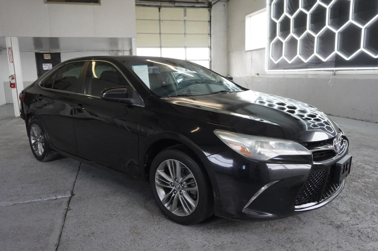 TOYOTA CAMRY LE 2016