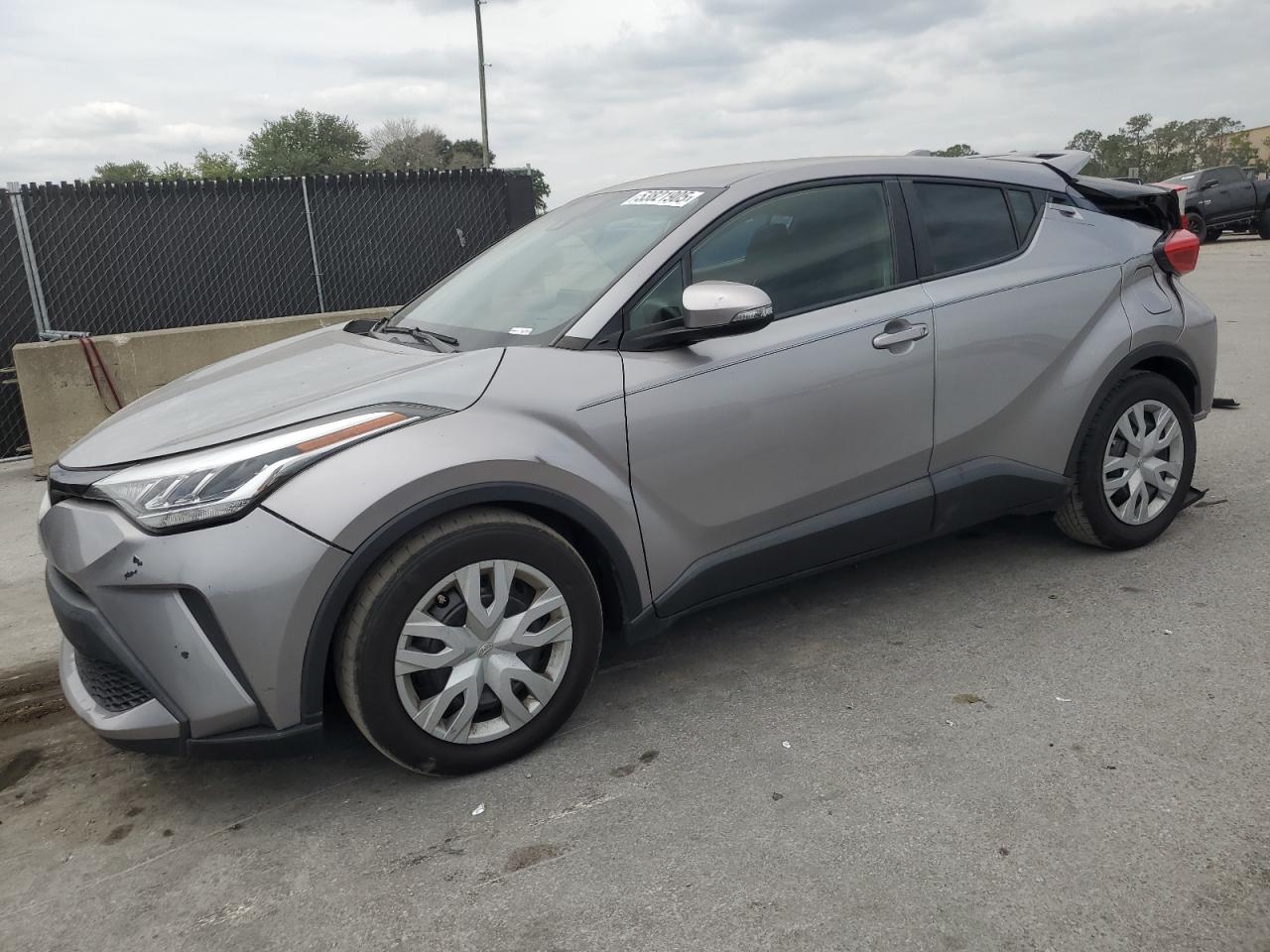 TOYOTA C-HR XLE 2020
